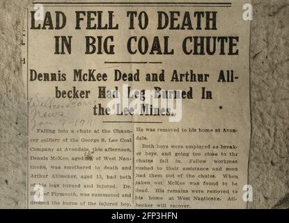 Child Labour: A newspaper cutting anouncing the death of a 14 year old child in a coal mine Stock Photo