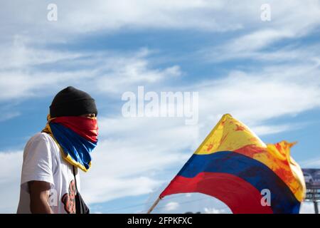 Bogota, Cundinamarca, Colombia. 19th May, 2021. Demonstrations increase in Bogota on May 20, 2021 in the context of a national strike in Colombia against the tax reform and the government of Ivan Duque. Credit: Daniel Romero/LongVisual/ZUMA Wire/Alamy Live News Stock Photo