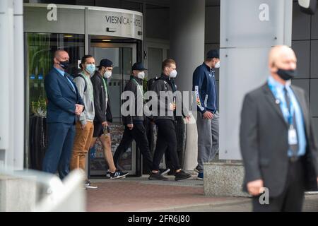 Riga, Latvia. 20th May, 2021. Finland's players leave the official hotel for practice before the 2021 IIHF Ice Hockey World Championship in Riga, Latvia, on May 20, 2021. The Ice Hockey World Championship will kick off in Riga on May 21, with the final scheduled for June 6. Credit: Edijs Palens/Xinhua/Alamy Live News Stock Photo