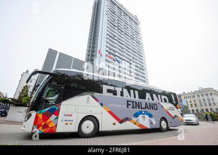 Riga, Latvia. 20th May, 2021. Finland's players leave the official hotel on bus for practice before the 2021 IIHF Ice Hockey World Championship in Riga, Latvia, on May 20, 2021. The Ice Hockey World Championship will kick off in Riga on May 21, with the final scheduled for June 6. Credit: Edijs Palens/Xinhua/Alamy Live News Stock Photo