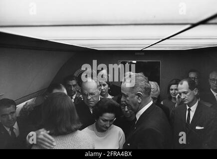 ST-1A-21-63                                   22 November 1963  Trip to Texas: Swearing-in ceremony aboard Air Force One, Lyndon B. Johnson (LBJ) as President.  Please credit 'Cecil Stoughton. White House Photographs. John F. Kennedy Presidential Library and Museum, Boston' Stock Photo