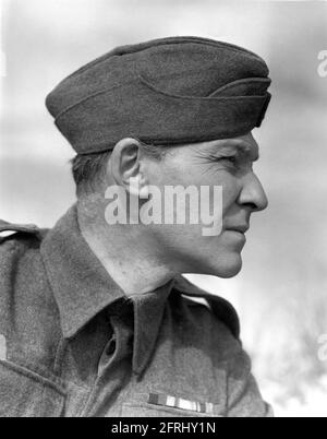 BRUCE SETON in WHISKY GALORE ! 1949 director ALEXANDER MACKENDRICK novel Compton Mackenzie and Angus MacPhail producer Michael Balcon An Ealing Studios production / General Film Distributors (GFD) Stock Photo