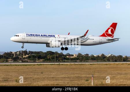 トップス takyas turkish-airlines-airbus-a321-
