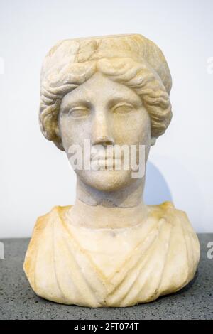 Bust of a woman - I sec BC Casa degli Amorini dorati (House of the Gilded cupids) Marble Pompeii archaeological site, Italy