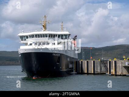 The Caledonian MacBrayne MV Finlaggan arriving at Kennacraig Ferry Terminal, West Loch Tarbert, Argyll. Stock Photo