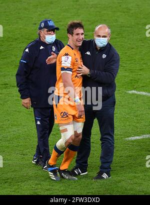 Twickenham Stadium, England, UK. 21st May, 2021. Montpellier's Director of Rugby Philippe Saint Andre with Johan Goosen after the European Challenge Cup final between Leicester Tigers and Montpellier: Credit: Ashley Western/Alamy Live News Stock Photo