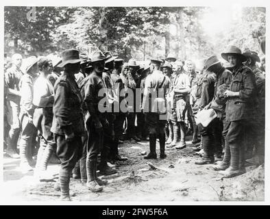 World War One, WWI, Western Front - General Birdwood meets Australian troops in a wood after the battle, France Stock Photo