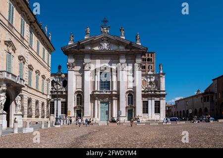 Mantua, Lombardy, Italy - August 30 2021: Cathedral of Saint Peter Apostole or Cattedrale di San Pietro apostolo also called Duomo di Mantova Stock Photo