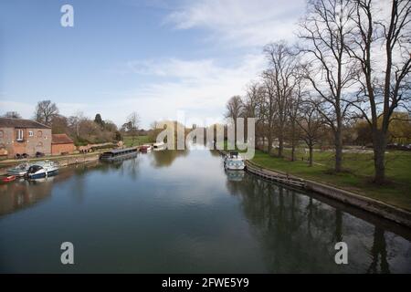 Views along the Thames at Wallingford, Oxfordshire in the UK Stock Photo