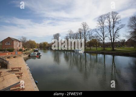 Views of the Thames at Wallingford, Oxfordshire in the UK Stock Photo