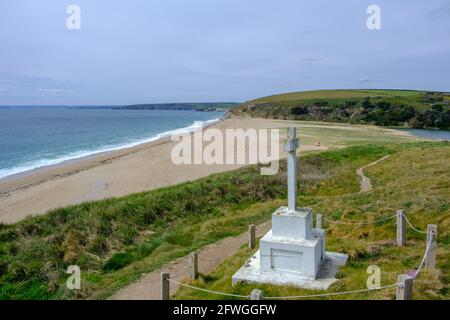 Anson Memorial, Loe Bar, Helston, Looking Towards Porthleven, South West Coast Path Lizard Point Cornwall England Stock Photo