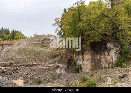 Bixhead Quarry, Forest of Dean. Modern in use quarry operation - Pennant stone Bixslade Geology Walk. Stock Photo