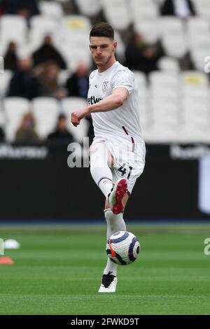 London, UK. 23rd May, 2021. Declan Rice of West Ham United warms up during the Premier League match between West Ham United and Southampton at the London Stadium, Queen Elizabeth Olympic Park, London, England on 23 May 2021. Photo by Ken Sparks. Editorial use only, license required for commercial use. No use in betting, games or a single club/league/player publications. Credit: UK Sports Pics Ltd/Alamy Live News Stock Photo