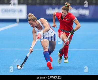 Great Britain's Susannah Townsend (left) and USA's Mary Beiler (right) battle for the ball during day two of the FIH Pro league match at Lee Valley Hockey and Tennis Centre. Picture date: Sunday May 23, 2021. Stock Photo