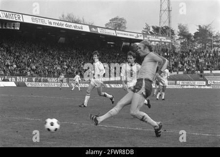 Nec against Ajax 1-3 (KNVB cup); game moments, 12 October 1975, sport,  soccer, The Netherlands, 20th century press agency photo, news to remember,  documentary, historic photography 1945-1990, visual stories, human history  of