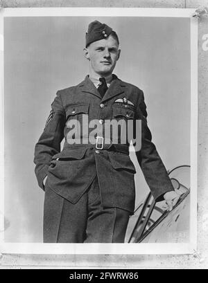 Dutch pilots are trained in Canada Date: {1940-1945} Location: Canada ...