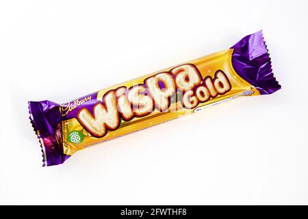 Cadbury Wispa Gold Hazelnut Flavour 48g Box of 48, Chocolate Bars
