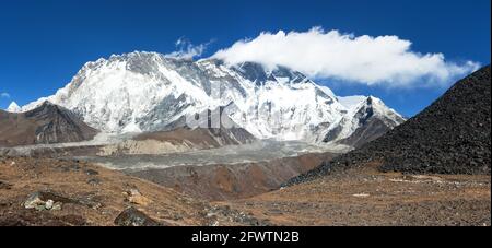 View of top of mount Lhotse and Nuptse South rock face - Way to Everest base camp, three passes trek, Everest area, Sagarmatha national park, Khumbu v Stock Photo