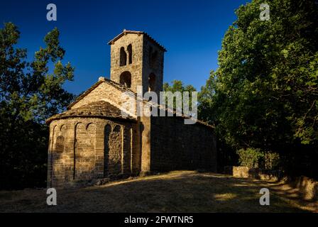 Sant Sadurní de Rotgers Hermitage, near Borredà (Berguedà, Catalonia, Spain, Pyrenees) ESP: Ermita de Sant Sadurní de Rotgers, cerca de Borredà Stock Photo