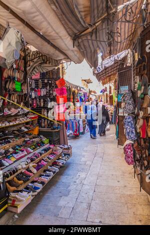 リトルモア　street market Moore Street Market | Your Guide to NYC Tourism