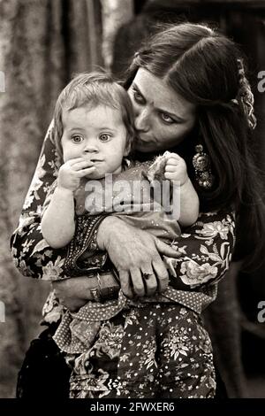 gypsy-woman-and-baby-at-