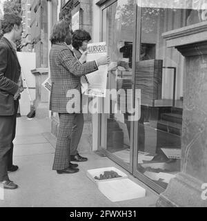 Protest action of artists against failing art and culture policy artists paste wall papers on Stedelijk Museum Amsterdam, in foreground Ernst, June 7, Stock Photo