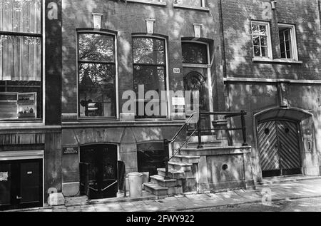 Radio Caroline in Amsterdam. The building Singel 160 downstairs premises rented to Caroline, 16 August 1967, premises, The Netherlands, 20th century p Stock Photo