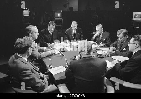 AVRO-TV Operation Vox Populi . Francis Noel Baker, Mr. Hilterman, Dr. Theo Sommer, Salisbury, Malcuzinski, Giles, Matvejew and on back, September 25, 1967, television programs, The Netherlands, 20th century press agency photo, news to remember, documentary, historic photography 1945-1990, visual stories, human history of the Twentieth Century, capturing moments in time Stock Photo