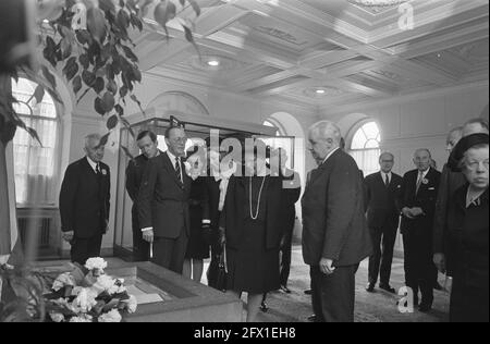 Royal family at National Commemoration of the Dead in Ridderzaal, The Hague, at memorial book of fallen soldiers, Van Thiel, May 4, 1970, memorial books, The Netherlands, 20th century press agency photo, news to remember, documentary, historic photography 1945-1990, visual stories, human history of the Twentieth Century, capturing moments in time Stock Photo