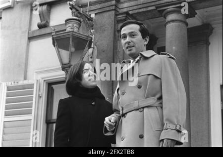Princess Christina engaged to Jorge Guillermo, Princess Christina and Jorge Guillermo on steps, February 14, 1975, steps, engagements, The Netherlands, 20th century press agency photo, news to remember, documentary, historic photography 1945-1990, visual stories, human history of the Twentieth Century, capturing moments in time Stock Photo