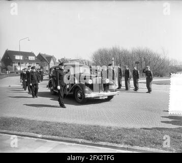 Marvo funeral Den Helder military workman Beishuizen, April 29, 1955, Funerals, The Netherlands, 20th century press agency photo, news to remember, documentary, historic photography 1945-1990, visual stories, human history of the Twentieth Century, capturing moments in time Stock Photo