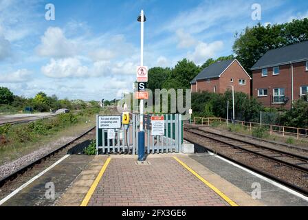 Platform At Sleaford Railway Station Stock Photo - Alamy