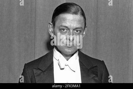 T.S.ELIOT (1888-1965) English poet, playwright and editor abo0ut 1930 Stock Photo