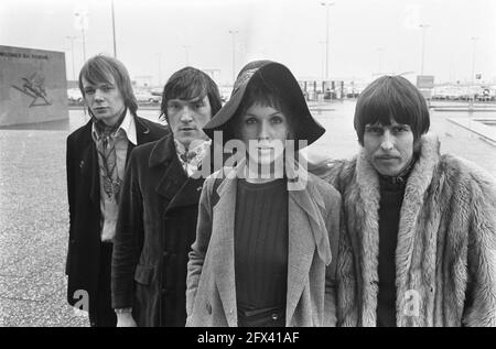 Arrival of English pop singer Julie Driscoll at Schiphol Airport, April 29, 1968, arrivals, singers, The Netherlands, 20th century press agency photo, news to remember, documentary, historic photography 1945-1990, visual stories, human history of the Twentieth Century, capturing moments in time Stock Photo