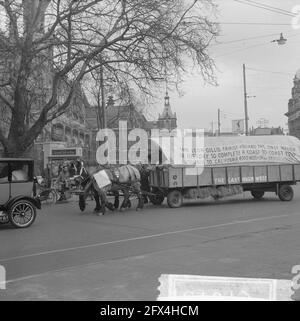 The Gillis family from America with covered wagon in the Netherlands, 28 February 1964, The Netherlands, 20th century press agency photo, news to remember, documentary, historic photography 1945-1990, visual stories, human history of the Twentieth Century, capturing moments in time Stock Photo