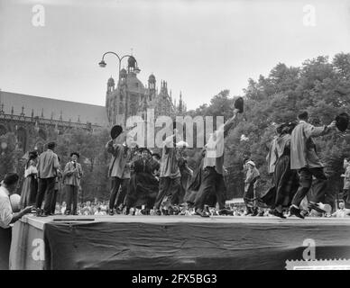 Folkloristic dance party in Den Bosch, performance by dancers from Belgium, August 10, 1959, The Netherlands, 20th century press agency photo, news to remember, documentary, historic photography 1945-1990, visual stories, human history of the Twentieth Century, capturing moments in time Stock Photo