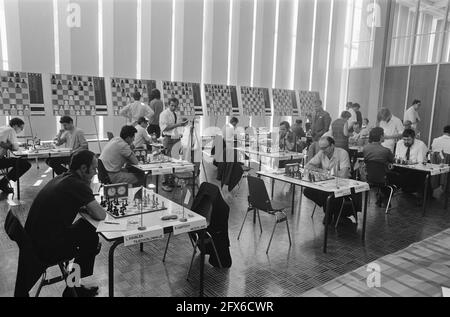 IBM chess tournament in 1969 at the RAI in Amsterdam Lajos Portisch to  board Date: July