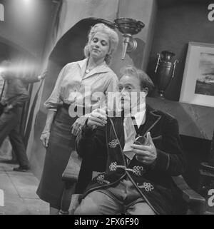 He's at the Crucible', a TV play by VPRO, Max Croiset as Professor Mensch and Emmy Lopes Dias as Miss Schmidt, October 17, 1962, actors, television dramas, The Netherlands, 20th century press agency photo, news to remember, documentary, historic photography 1945-1990, visual stories, human history of the Twentieth Century, capturing moments in time Stock Photo
