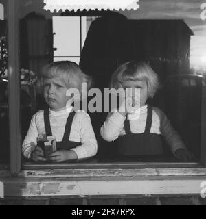 November 8 siamese twins Folkje and Tjitske de Vries, 1 November 1955, twins, The Netherlands, 20th century press agency photo, news to remember, documentary, historic photography 1945-1990, visual stories, human history of the Twentieth Century, capturing moments in time Stock Photo