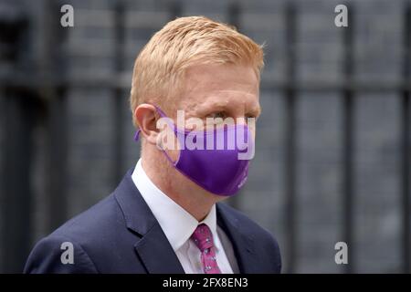 Westminster London, UK. 26th May, 2021. Oliver Dowden the Culture Secretary arrives in Downing Street Credit: MARTIN DALTON/Alamy Live News Stock Photo