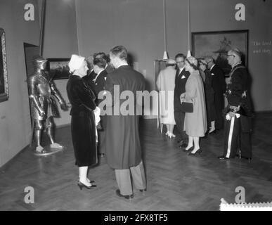 Visit Gemeentemuseum Den Haag, March 26, 1958, Gemeentemuseums, visits, The Netherlands, 20th century press agency photo, news to remember, documentary, historic photography 1945-1990, visual stories, human history of the Twentieth Century, capturing moments in time Stock Photo