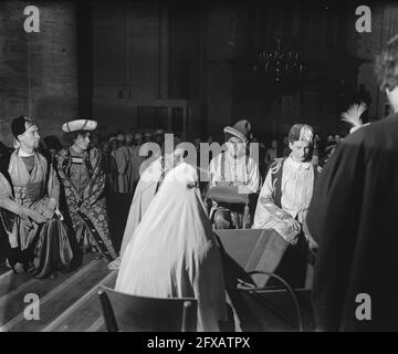 Christmas play in the Grote of St. Bavokerk in Haarlem, December 17, 1945, Christmas play, The Netherlands, 20th century press agency photo, news to remember, documentary, historic photography 1945-1990, visual stories, human history of the Twentieth Century, capturing moments in time Stock Photo