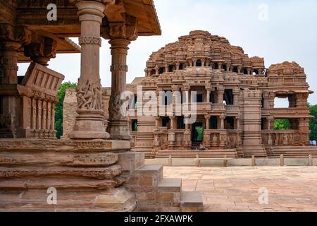 Sasbahu Temple, also called the Sas-Bahu Mandir, Sas-Bahu Temple, Sahasrabahu Temple or Harisadanam Temple - an 11th-century twin temple dedicated to Stock Photo