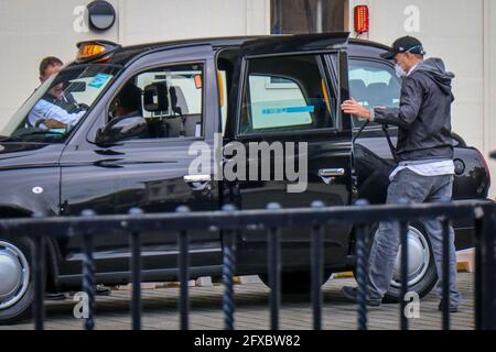 LONDON, ENGLAND, MAY 26 2021, Dominic Cummings Former Chief Advisory to the Prime Minster leaving after giving evidence to a joint inquiry to the Covid-19 Parliamentary Committee on Wednesday 26th May 2021. (Credit: Lucy North | MI News) Credit: MI News & Sport /Alamy Live News Stock Photo