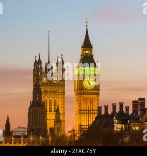 UK, England, London, Elizabeth Tower Palace of Westminster and Big Ben at dusk