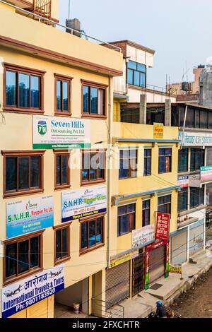 Kathmandu Nepal 21. Mai 2018 Colorful dirty and dusty street and area in Sinamangal, Kathmandu, Nepal. Stock Photo