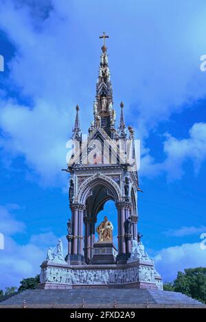 London, England, grandiose gilded memorial to Prince Albert, much loved husband of Queen Victoria Stock Photo