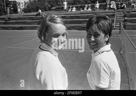 Tennis championships, Ada Bakker and Judith Salome (heads), August 12, 1965, championships, tennis, The Netherlands, 20th century press agency photo, news to remember, documentary, historic photography 1945-1990, visual stories, human history of the Twentieth Century, capturing moments in time Stock Photo