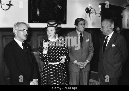 Queen Beatrix pays visit to Upper House, Flrs. Chamber President Thurlings, Queen Beatrix and Prince Claus, April 7, 1981, visits, The Netherlands, 20th century press agency photo, news to remember, documentary, historic photography 1945-1990, visual stories, human history of the Twentieth Century, capturing moments in time Stock Photo