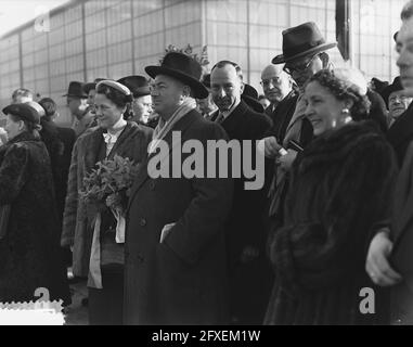 Launching Ms. Pensa at Jan Smit N. V., Alblasserdam, 11 March 1954, Launchings, The Netherlands, 20th century press agency photo, news to remember, documentary, historic photography 1945-1990, visual stories, human history of the Twentieth Century, capturing moments in time Stock Photo